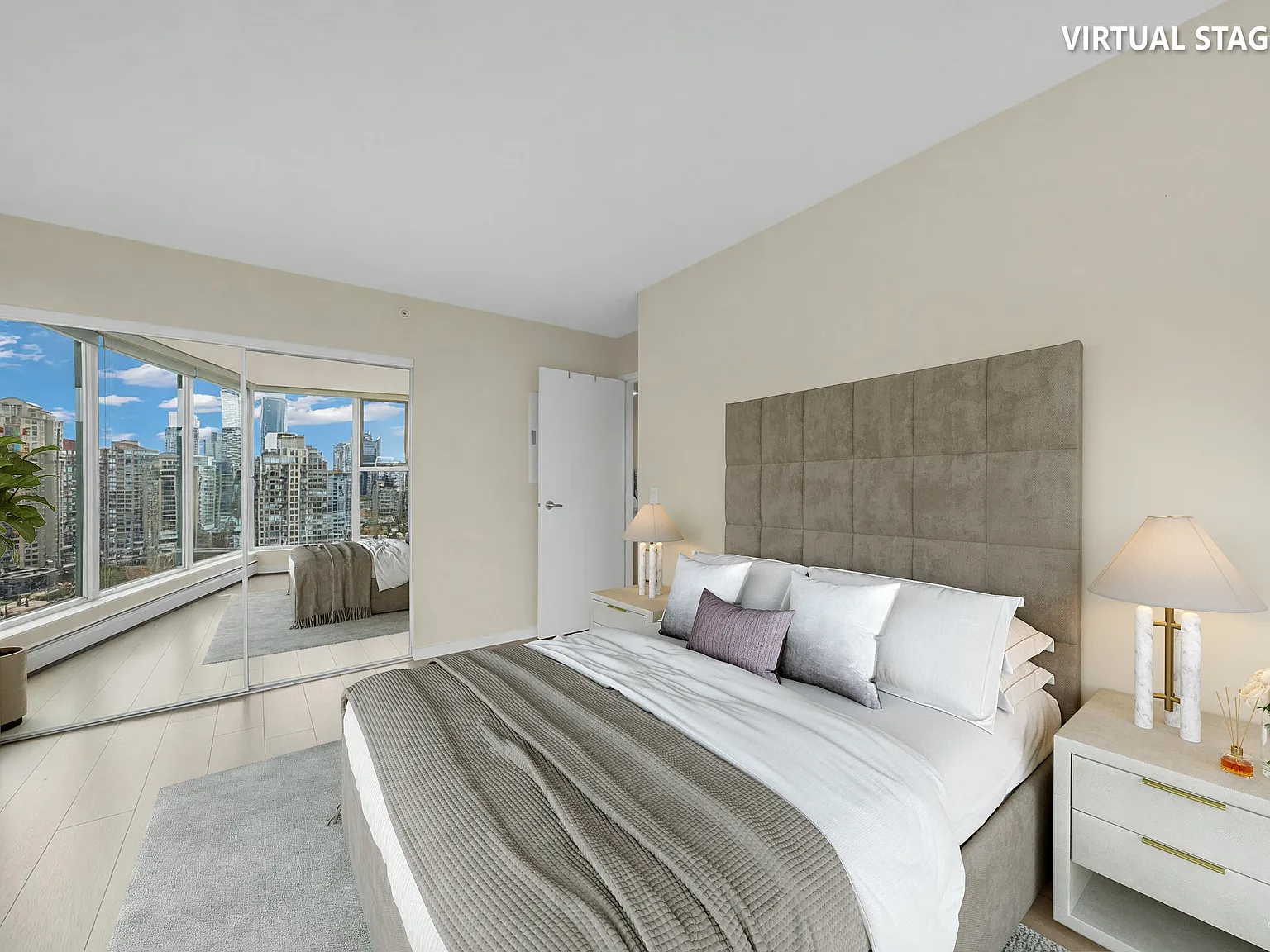 1008 Cambie St — Photo 4