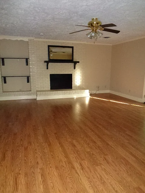 3 bed, 1586 sqft, $1,700 — Photo 4