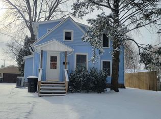 1726 20 1/2 Ave, Rock Island, IL