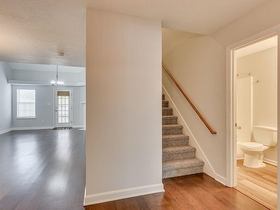 5th image of 524 Brians Way