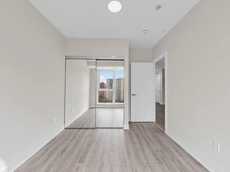 25 Cordova Ave #1210 — Photo 25