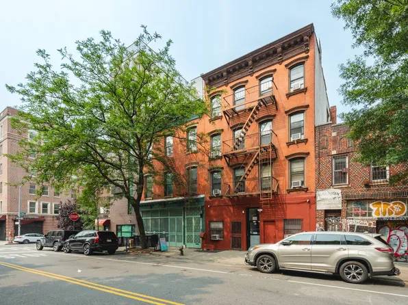 445 Grand Street image 5 of 28