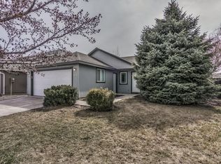 3256 SW Metolius Pl, Redmond, OR 97756