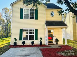 1318 McAllister Dr, Charlotte, NC 28216