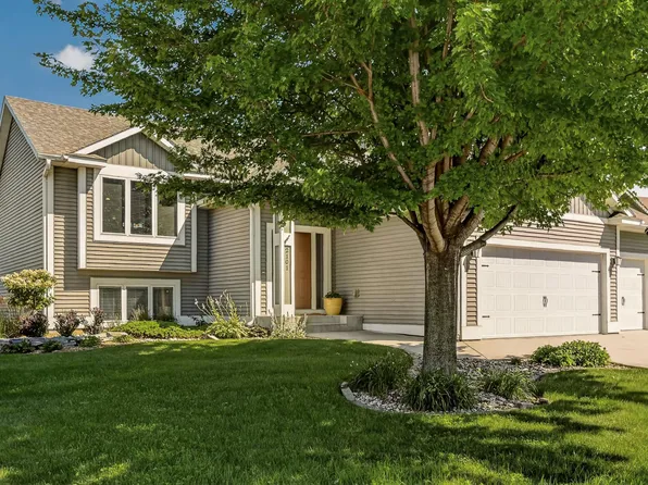 2101 Starburst Dr SW, Rochester, MN 55902