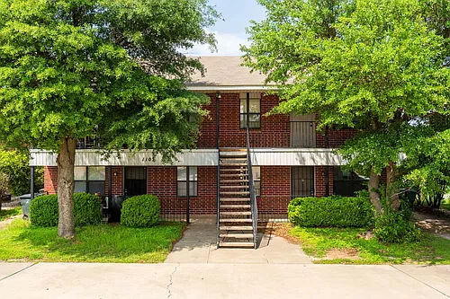 1103 Circle M Dr Photo 1