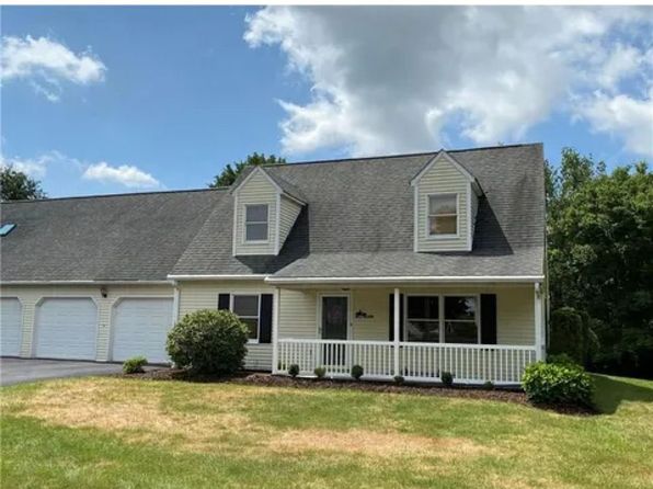 158 Sandro St