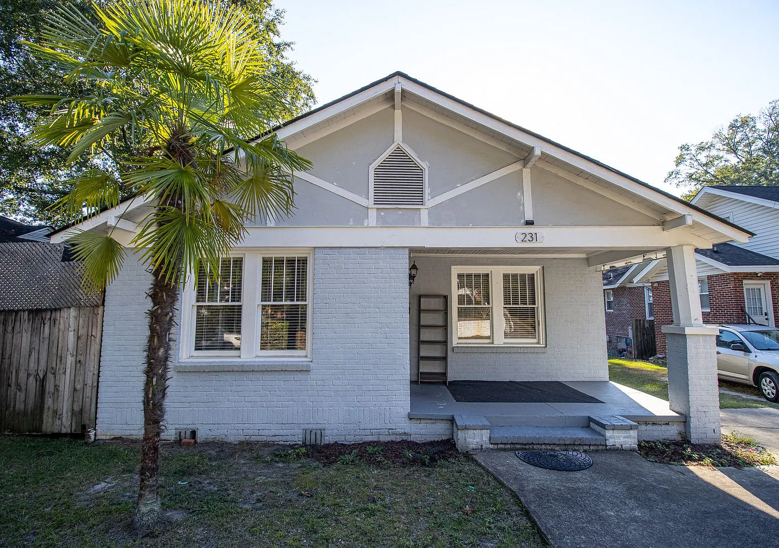 Charming 2 Bedroom Home Steps from USC Location, Character & Outdoor Living! — Photo 2