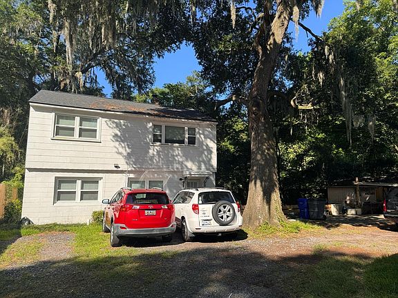 4th image of 4425 Holmes Ave