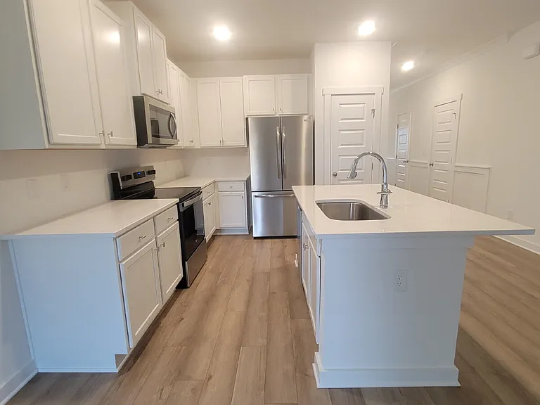 7603 Discovery Point Dr NW — Photo 8