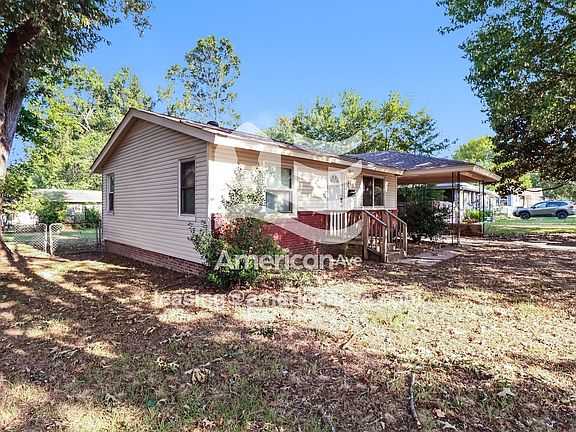 585280_002_front_view_2.jpg