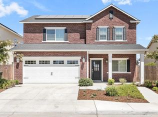 2755 Las Rosas Ave, Clovis, CA