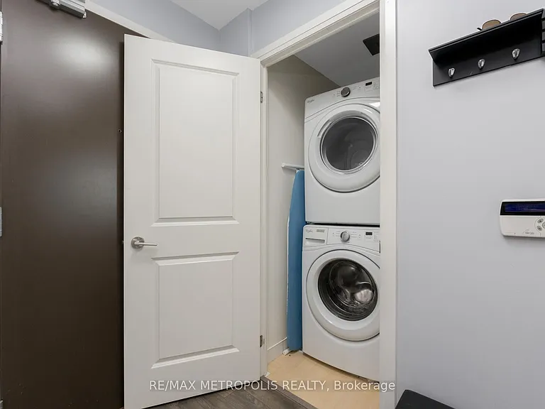 15 Zorra St #503 — Photo 18