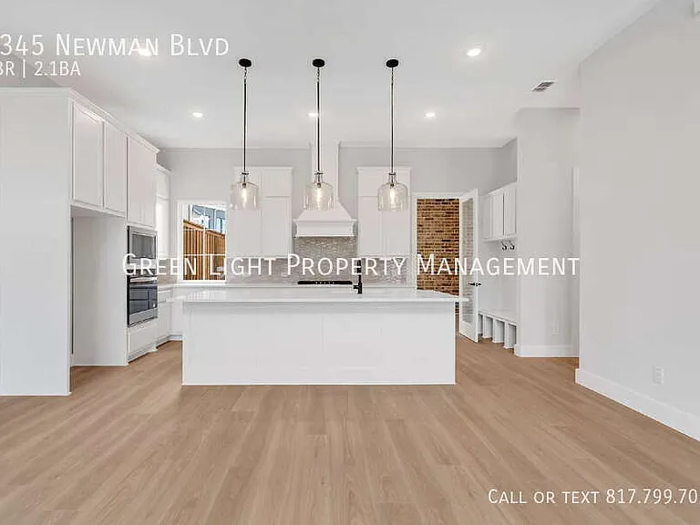 4345 Newman Blvd — Photo 6