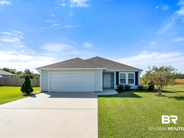 124 Plantation Cir, Summerdale, AL 36580