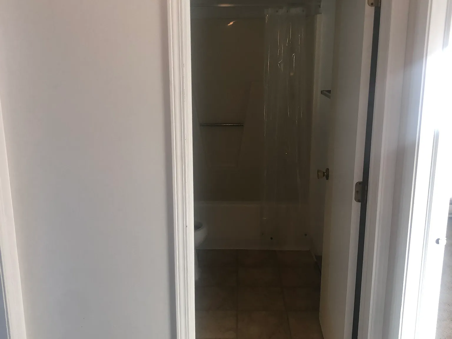 2 bed, 1100 sqft, $1,450 — Photo 2