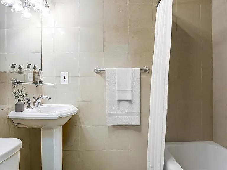 50 W 34th St #21A6 — Photo 5