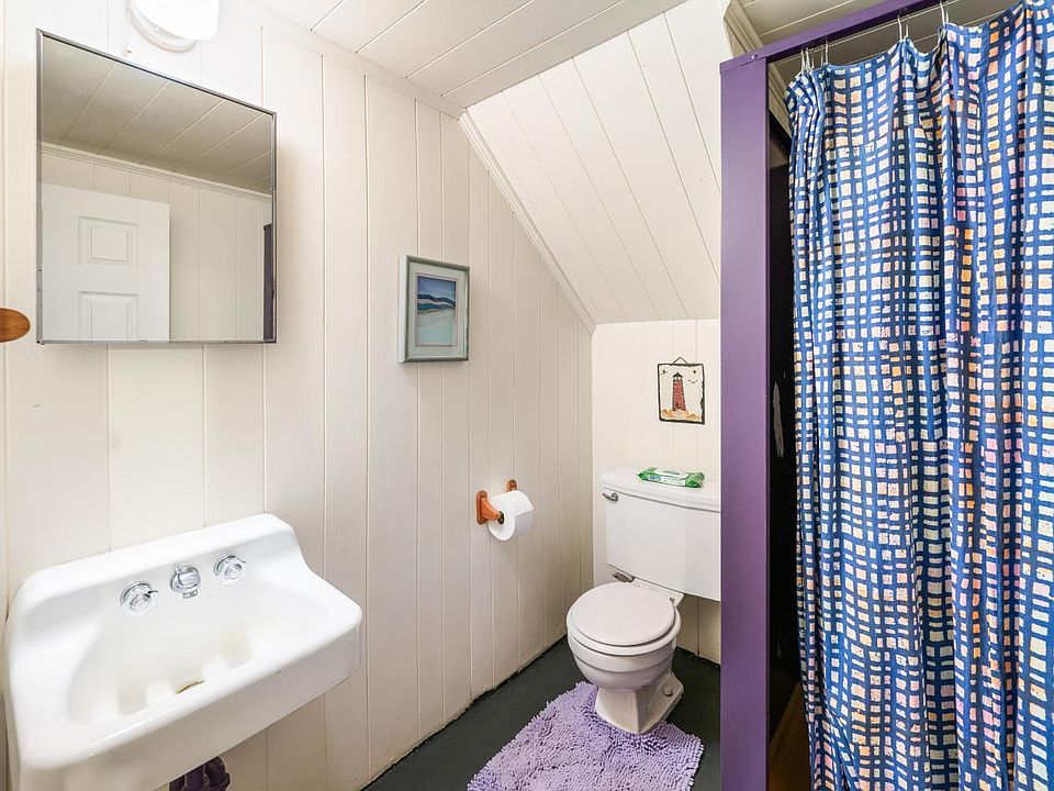 34th image of 1231 Oakwood St