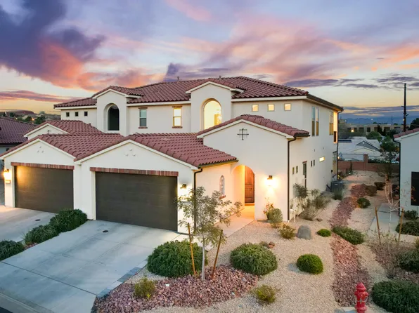 812 N Via Modelo Cir, Washington, UT 84780