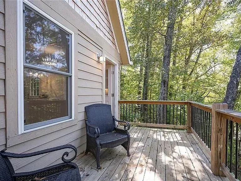 113 Florida Ave — Photo 7