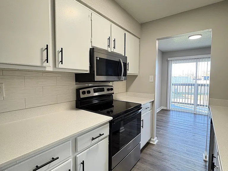 7420 Rockleigh Ave #A — Photo 25