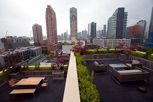 Sold by Luminous Realty | media 21