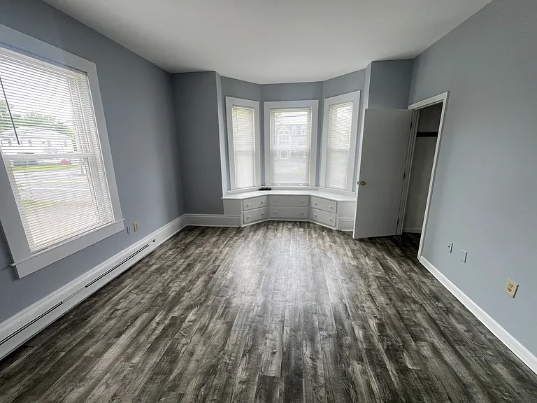 28 Pond St #1 — Photo 2
