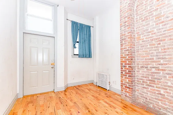 Rented by MySpaceNYC | media 6