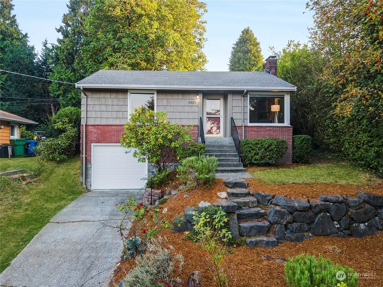 3027 NE 100th Street photo 1