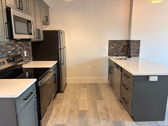 1st image of 54 Union St #209