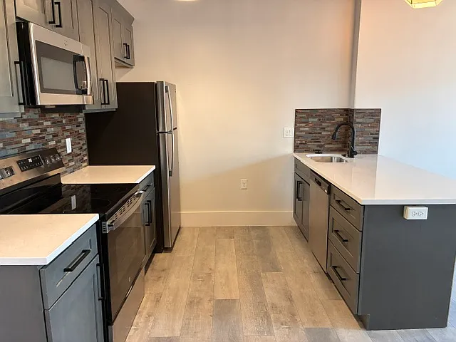 54 Union St #209