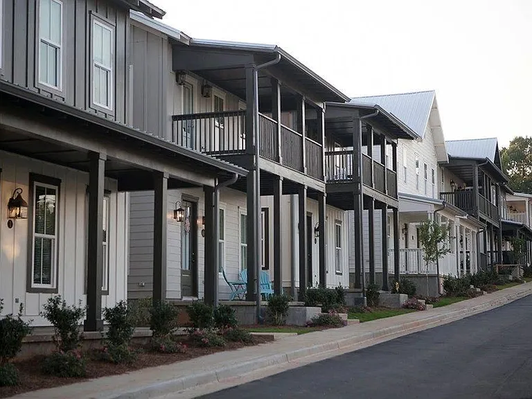 Cottages on 4th Ave