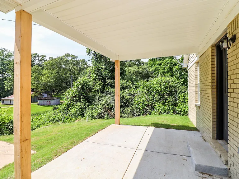 10 County Road 3076 — Photo 3
