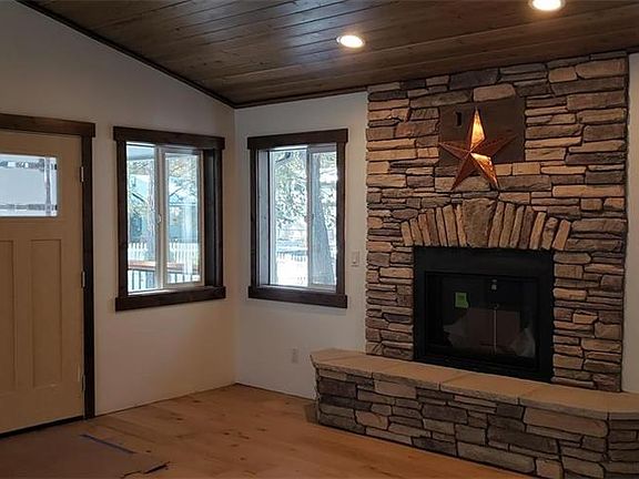 4th image of 1011 Mountain Ln