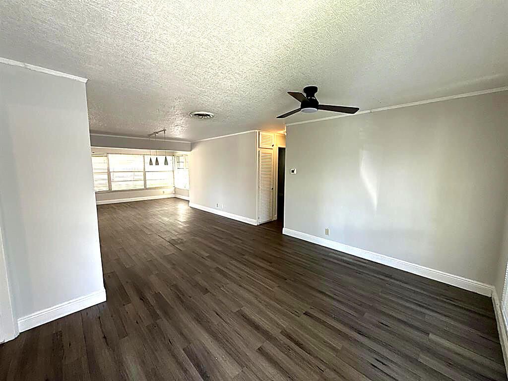 4020 NE 18th Ave, photo 9