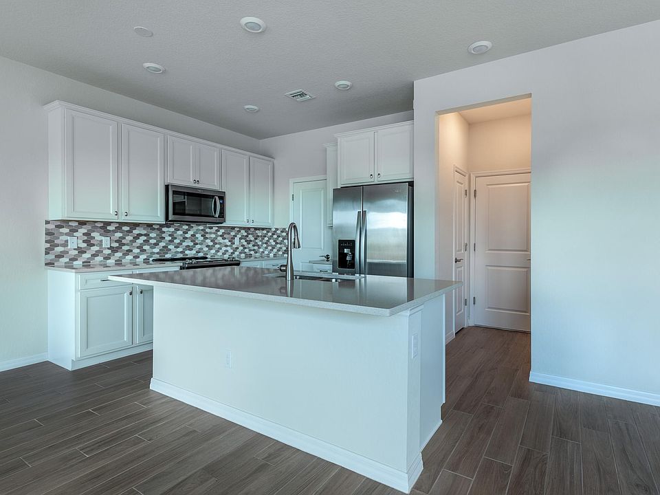 1st image of 4974 Greenway Dr #4974