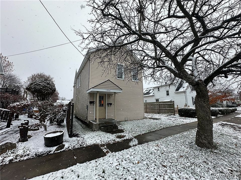 1st image of 1206 Spruce St