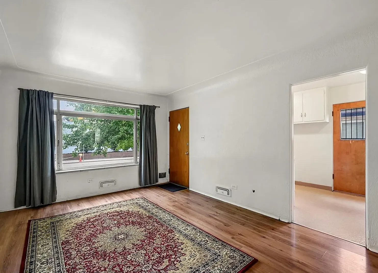 4 bed, 1634 sqft, $2,800 — Photo 4