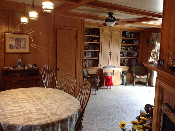 Dining/Family room 15 x 22