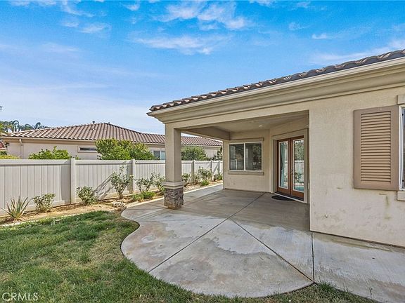 3rd image of 1140 Lantana Rd