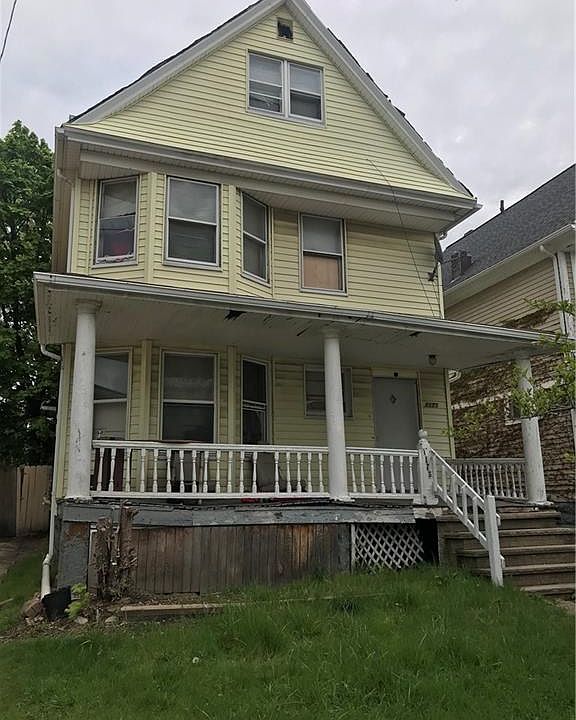 1st image of 1175 E 113th St