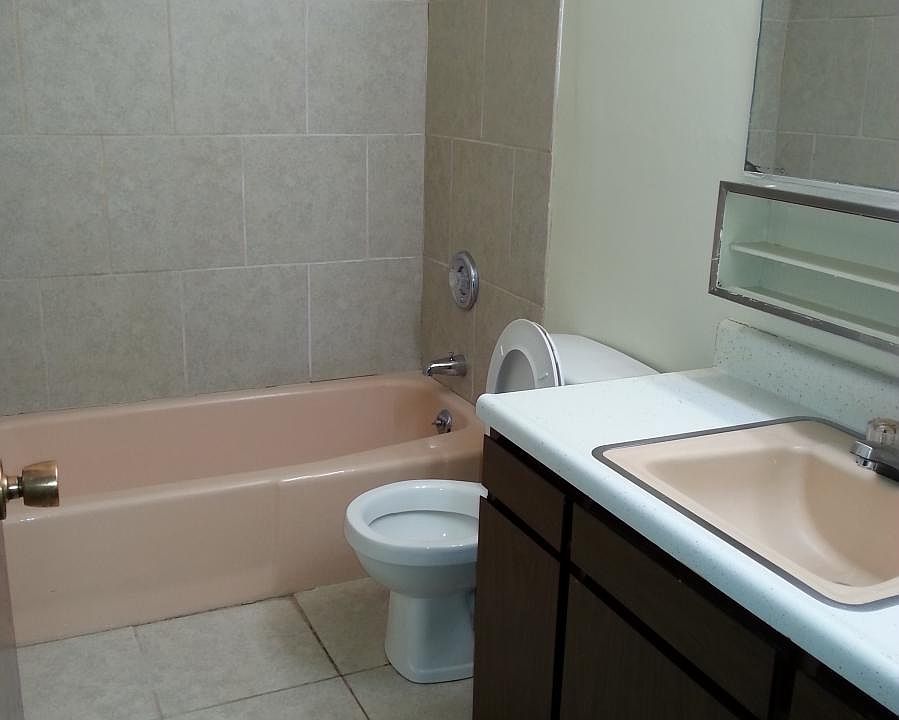 2nd image of 1738 Longview Rd APT 8