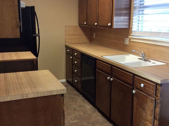 4th image of 1220 W Manana Blvd APT C