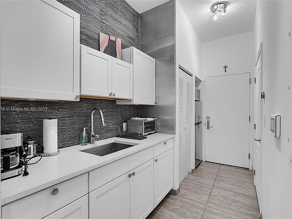 5th image of 1200 Brickell Bay Dr APT 1410