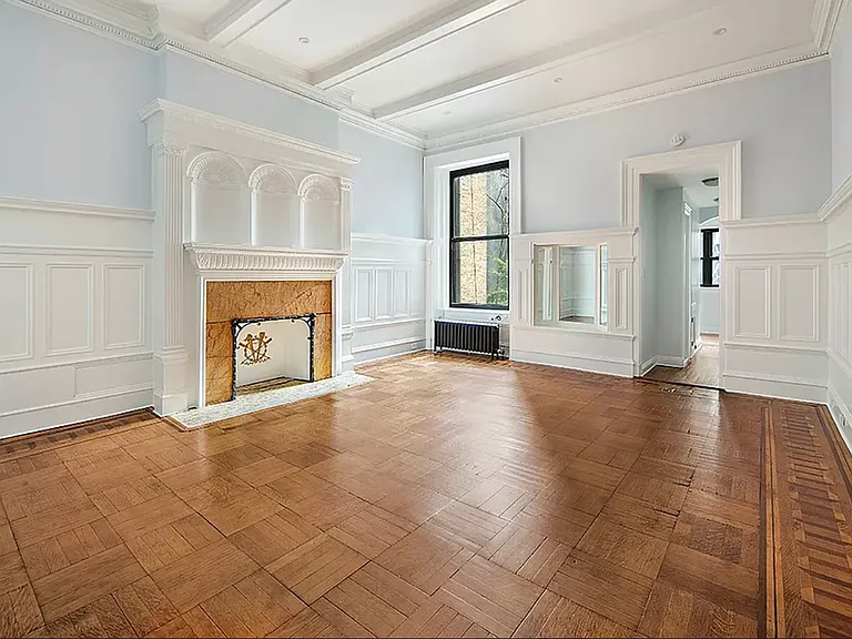 304 W 106th St #2R — Photo 1