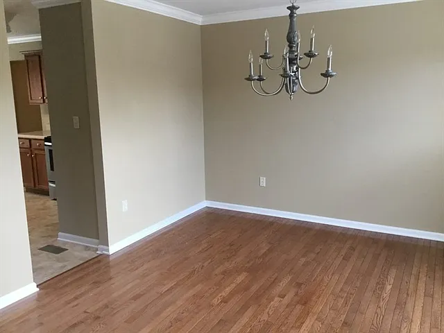 4 bed, 3.0 bath, 3065 sqft, $3,125 — Photo 3