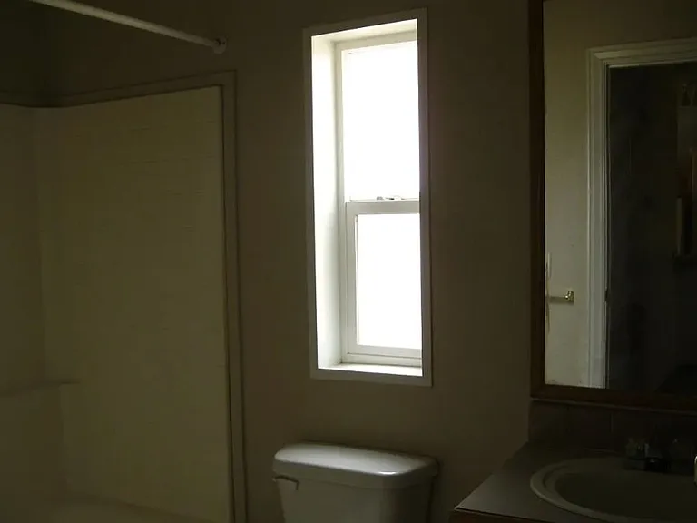 311 N Highland Dr — Photo 15