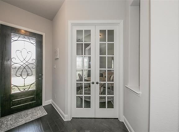 4th image of 504 Panchasarp Dr