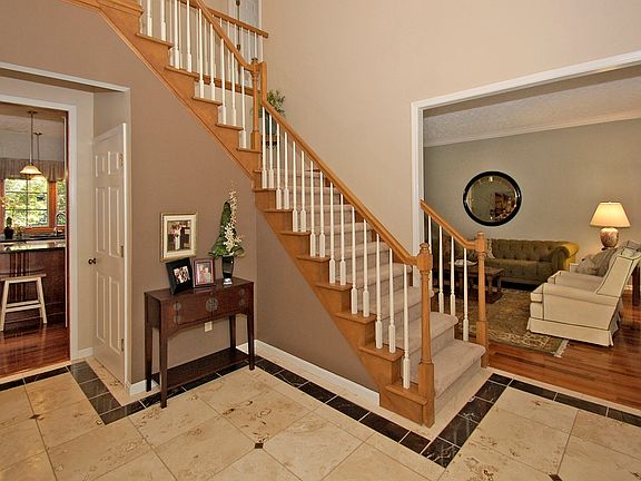 3rd image of 323 Regatta Dr