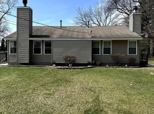 459 Magic St, Pinckney, MI 48169